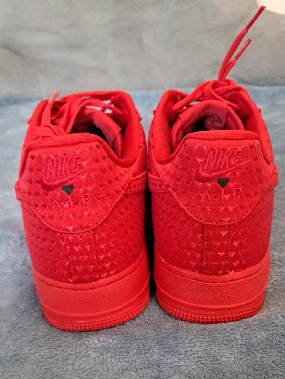 Nike Air Force 1 07 Valentine's Day - Picture 6 of 7